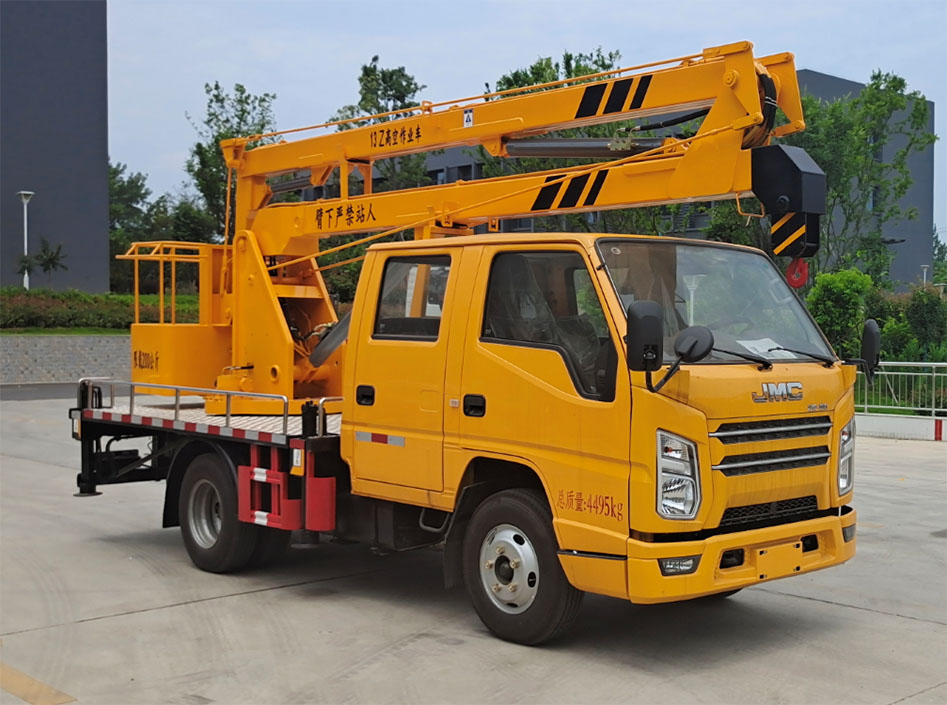 國六江鈴雙排13米高空作業(yè)車