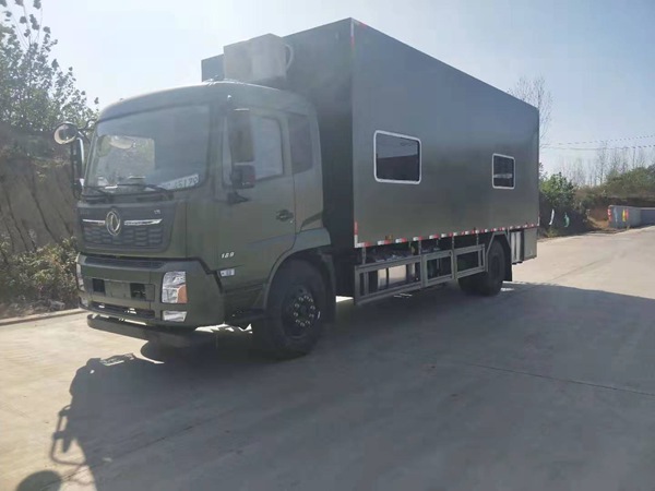 東風天錦野戰宿營車(8-12人)